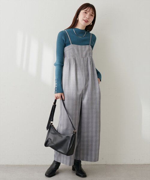 natural couture(ナチュラルクチュール)の「シンプルタックサロペット(その他パンツ・レディース・その他1/ブラウン/ブラック・FREE)」の15枚目の写真
