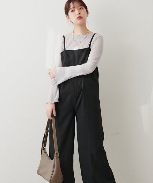 natural couture(ナチュラルクチュール)の「シンプルタックサロペット(その他パンツ・レディース・その他1/ブラウン/ブラック・FREE)」の4枚目の写真