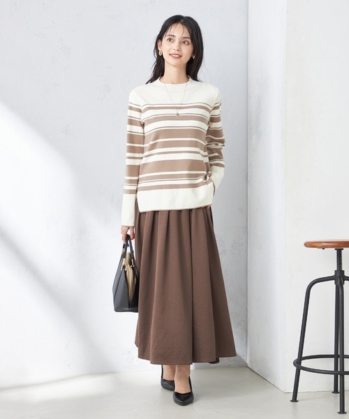 a.v.v(アーヴェヴェ)の「【洗濯機で洗える】落ち感サテンギャザースカート(スカート・レディース・ネイビー/ブラウン/チャコールグレー・34/36/40/38/42)」の10枚目の写真