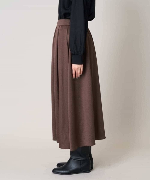 a.v.v(アーヴェヴェ)の「【洗濯機で洗える】落ち感サテンギャザースカート(スカート・レディース・ネイビー/ブラウン/チャコールグレー・34/36/40/38/42)」の20枚目の写真