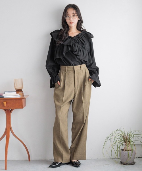LOWRYS FARM（ローリーズファーム）の「フリルクロスギャザーブラウスＬＳ 116620（シャツ/ブラウス・レディース・レッド/ブラック/アイボリー・FREE）」の11枚目の写真
