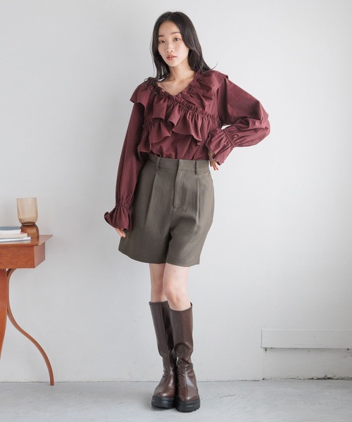 LOWRYS FARM（ローリーズファーム）の「フリルクロスギャザーブラウスＬＳ 116620（シャツ/ブラウス・レディース・レッド/ブラック/アイボリー・FREE）」の15枚目の写真