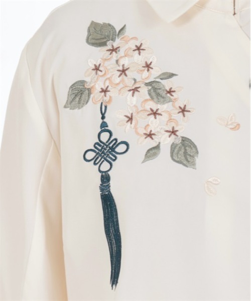 axes femme(アクシーズファム)の「ジャスミン刺繍チャイナブラウス(シャツ/ブラウス・レディース・ブルーグリーン/ネイビー/キナリ・FREE)」の12枚目の写真