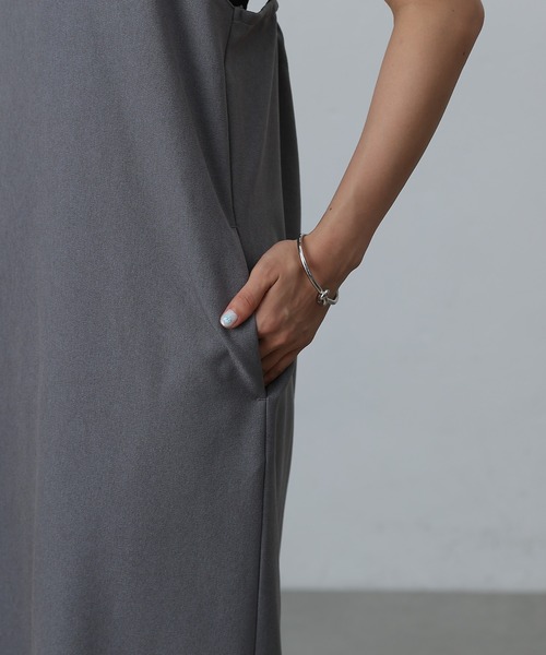 COLONY 2139（コロニートゥーワンスリーナイン）の「ウールライクIラインキャミワンピース（ワンピース・レディース・ブラック/グレー/チャコールグレー・FREE）」の22枚目の写真