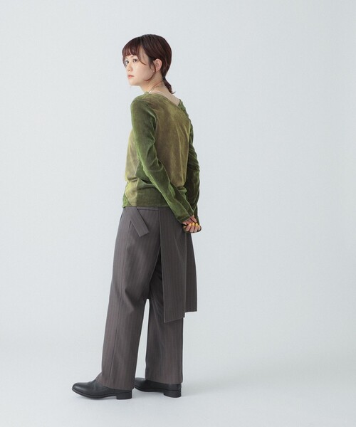 Ray BEAMS（レイビームス）の「RBS / フロッキー ストライプ Vネック トップス（Tシャツ/カットソー・レディース・ブラック/グリーン・ONE SIZE）」の10枚目の写真