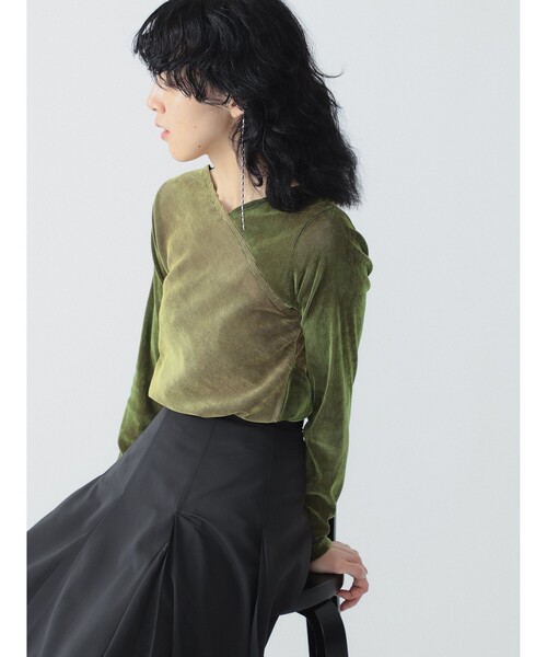 Ray BEAMS（レイビームス）の「RBS / フロッキー ストライプ Vネック トップス（Tシャツ/カットソー・レディース・ブラック/グリーン・ONE SIZE）」の15枚目の写真