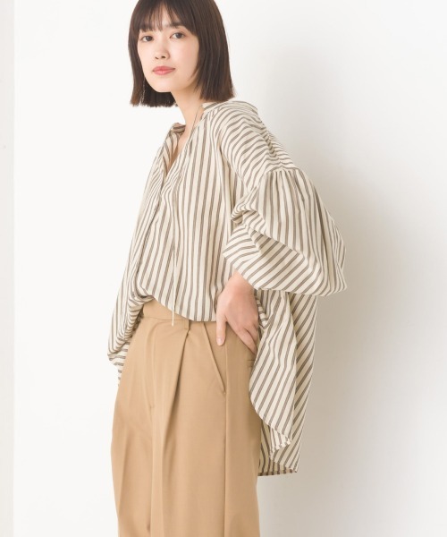 OMNES(オムネス)の「製品洗いブロード袖口リブギャザーシャツ(シャツ/ブラウス・レディース・ホワイト/ブラック系その他/ブラック系その他2/ライトグレー/グレー系その他/ベージュ系その他/ベージュ系その他2/ブルー系その他/ベージュ系その他3/ライトブルー・FREE)」の15枚目の写真