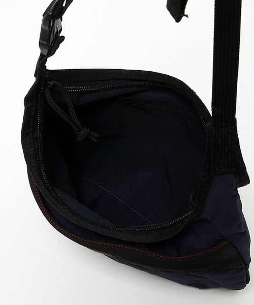 BRIEFING（ブリーフィング）の「＜BRIEFING＞LIGHT SACOCHE ライト サコッシュ（ボディバッグ/ウエストポーチ・メンズ・ブラック/ライトブルー/オリーブ/ネイビー・FREE）」の21枚目の写真