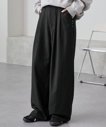 リベットデザインタックワイドスラックス
