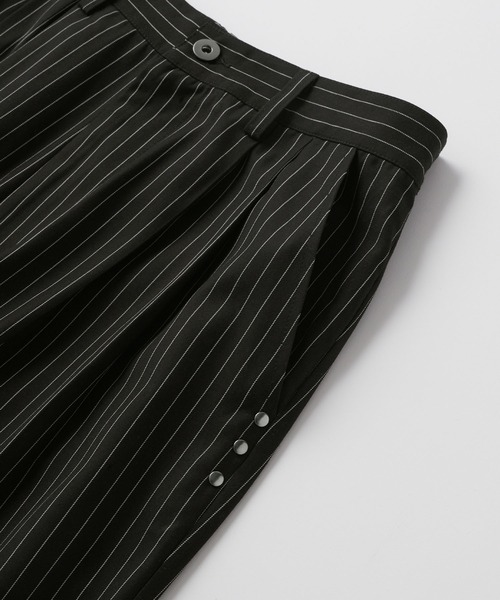 MONO-MART（モノマート）の「リベットデザインタックワイドスラックス（スラックス・メンズ・ネイビー/ブラック/グレー/アッシュブラウン・L/M）」の10枚目の写真