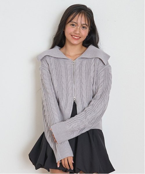 LOVETOXIC(ラブトキシック)の「【洗える】ケーブルニットジップカーデ(ニット/セーター・キッズ・ワインレッド/トップグレー/ブラック/アイボリー・S/M/L)」の3枚目の写真