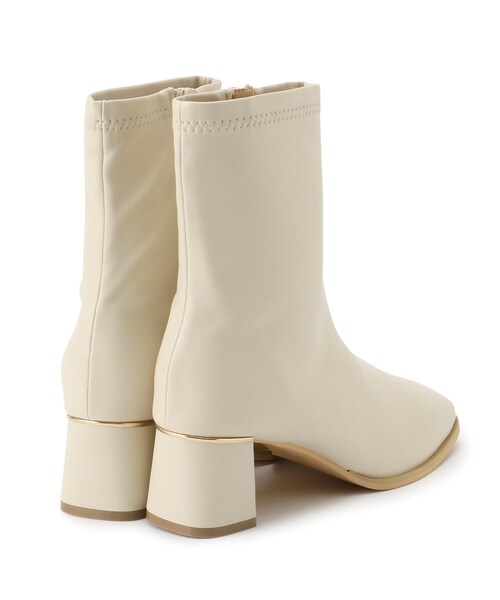 ITS'DEMO(イッツデモ)の「◆【履き心地柔らか/太めヒール/M・Lサイズ展開】ラインヒールブーツ(ブーツ・レディース・ブラック/アイボリー・38/40)」の7枚目の写真