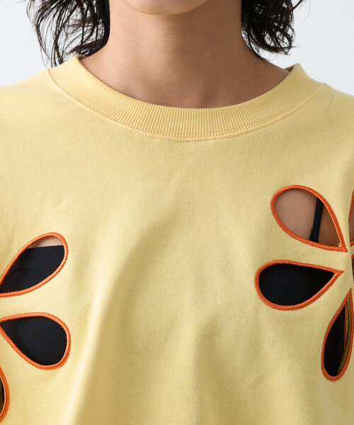 HELLO.SANFRANCISCO（ハローサンフランシスコ）の「【HELLO.SANFRANCISCO】フラワーカットアウトクロップドスウェット（Tシャツ/カットソー・レディース・グリーン/グレー/イエロー/ブラック・ONE SIZE）」の11枚目の写真