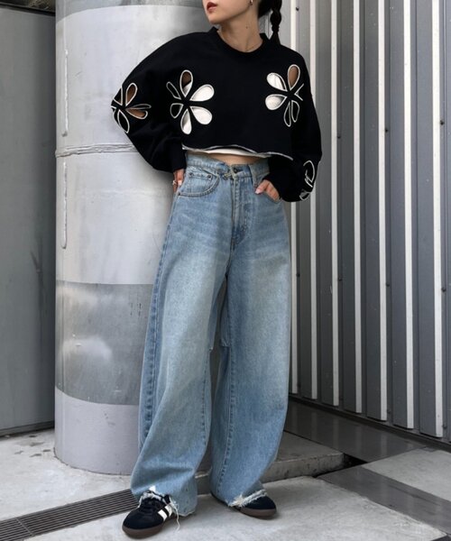 HELLO.SANFRANCISCO（ハローサンフランシスコ）の「【HELLO.SANFRANCISCO】フラワーカットアウトクロップドスウェット（Tシャツ/カットソー・レディース・グリーン/グレー/イエロー/ブラック・ONE SIZE）」の16枚目の写真