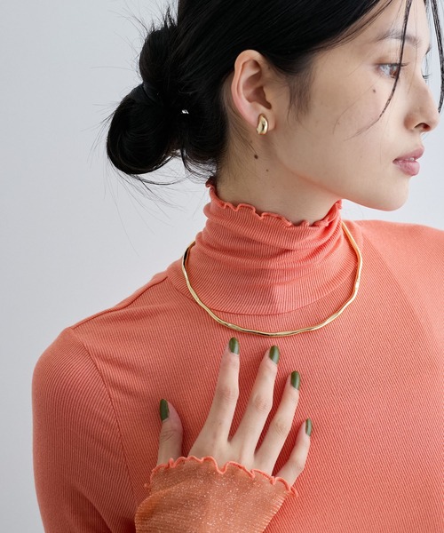 VIS（ビス）の「袖クシュクシュテレコハイネックプルオーバー（Tシャツ/カットソー・レディース・ベージュ/オレンジ/ターコイズブルー/ブラック・FREE）」の18枚目の写真