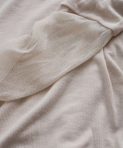 VIS（ビス）の「袖クシュクシュテレコハイネックプルオーバー（Tシャツ/カットソー・レディース・ベージュ/オレンジ/ターコイズブルー/ブラック・FREE）」の5枚目の写真