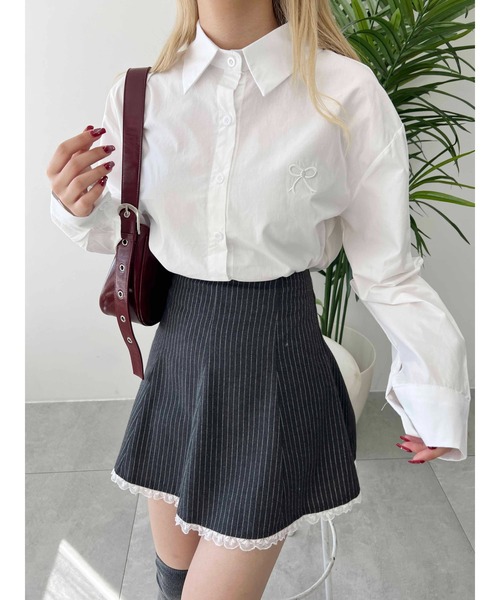 PHILLY(フィリー)の「【PHILLY】リボンワンポイントシャツ(シャツ/ブラウス・レディース・ホワイト/サックスブルー・FREE)」の3枚目の写真