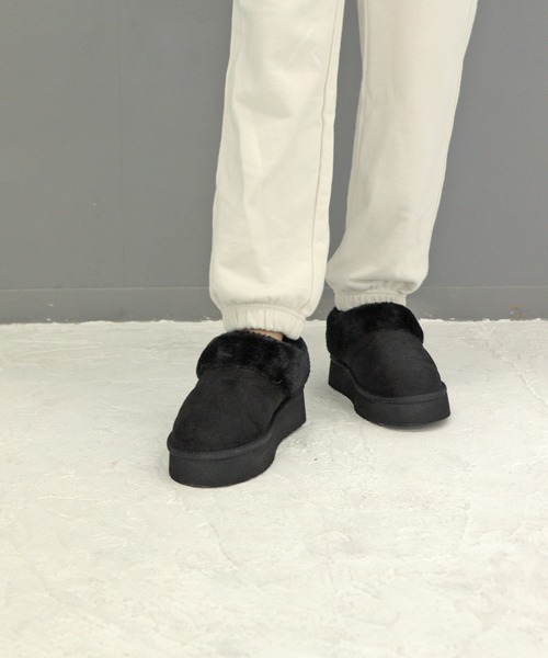 SOROTTO(ソロット)の「厚底 ふわふわムートンスリッポン(スリッポン・レディース・ブラック/キャメル・S/M/L/LL)」の16枚目の写真