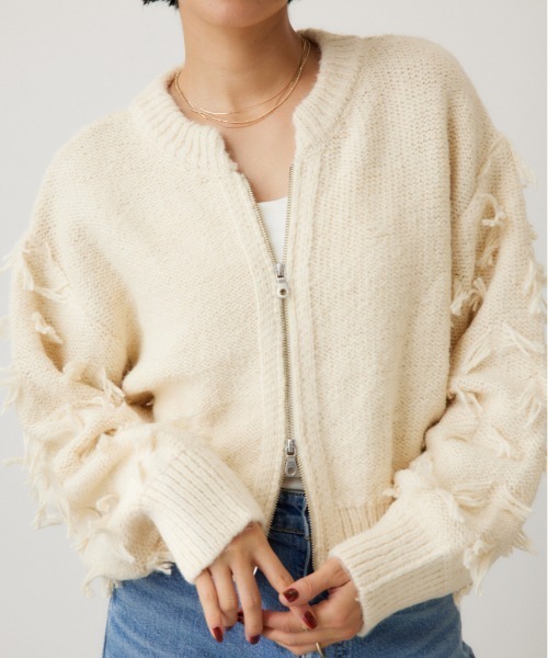 crie conforto(クリーコンフォルト)の「ポンポンジップニットカーディガン 長袖 / 羽織り / 冬服(カーディガン/ボレロ・レディース・オフホワイト/ライトグレー/ブラック/ライトブルー・FREE)」の2枚目の写真