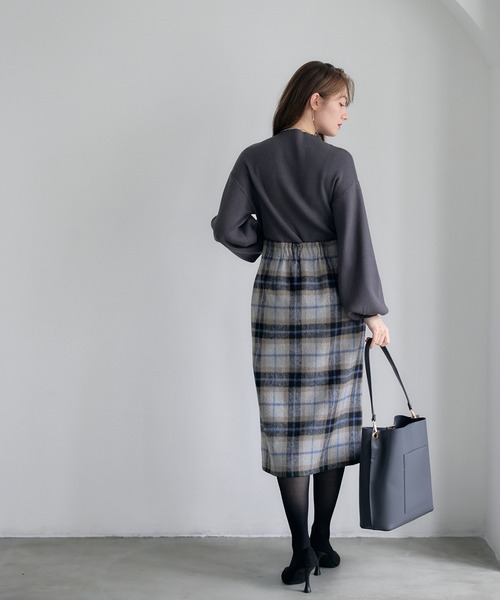 12Twelve Agenda(トゥエルブ アジェンダ)の「ボトルネックリブニットプルオーバー(ニット/セーター・レディース・イエロー/オフホワイト/チャコールグレー/グレイッシュベージュ/ミント/ラベンダー・M)」の13枚目の写真