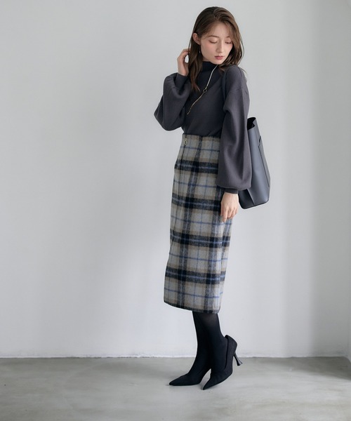12Twelve Agenda(トゥエルブ アジェンダ)の「ボトルネックリブニットプルオーバー(ニット/セーター・レディース・イエロー/オフホワイト/チャコールグレー/グレイッシュベージュ/ミント/ラベンダー・M)」の12枚目の写真