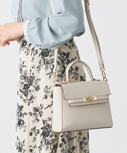 Honeys（ハニーズ）の「フラップハンドバッグ（ハンドバッグ・レディース・アイボリー/グレイッシュベージュ/ブラック・FREE）」の2枚目の写真