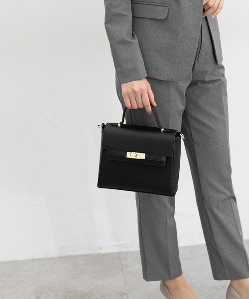 Honeys（ハニーズ）の「フラップハンドバッグ（ハンドバッグ・レディース・アイボリー/グレイッシュベージュ/ブラック・FREE）」の6枚目の写真