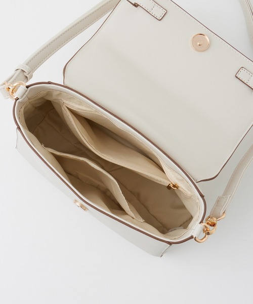 Honeys（ハニーズ）の「フラップハンドバッグ（ハンドバッグ・レディース・アイボリー/グレイッシュベージュ/ブラック・FREE）」の12枚目の写真