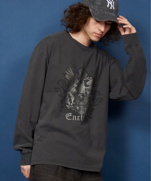 unrelaxing(アンリラクシング)の「ヴィンテージライク 古着風 綿100%ピグメント加工TプリントTシャツ ロングTシャツ(Tシャツ/カットソー・メンズ・ブラック×シルバー/ブラック系2/ブラック系4/ブラック/ブラック系その他2/ブラック×レッド/ブラック系6/ブラック系7/ブラック系8/その他27/その他28/ブラック系その他6/ブラック系1/ブラック系3/その他10/A/その他19/ライトブラック/ブラック×ゴールド/その他13/スミクロ/ブラック系その他7/ブラウン系9/ブラック系その他/ブラック系その他3/ブラック系その他5/ブラック×ブルー/その他12/その他20/その他21/ブラック系5/その他29/ブラウン系・SMALL/MEDIUM/LARGE/X-LARGE)」の7枚目の写真