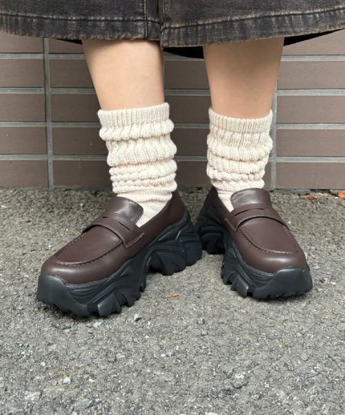 SPINNS（スピンズ）の「合皮ローファースニーカー（スニーカー・レディース・ブラウン/ブラック/シルバー系その他・L/S/M）」の7枚目の写真