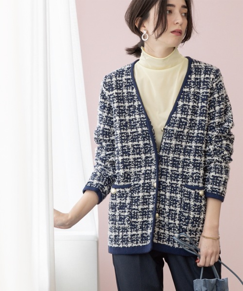 OPAQUE.CLIP(オペークドットクリップ)の「ツイードライクVニットカーディガン【洗濯機洗い可】(カーディガン/ボレロ・レディース・ホワイト系6/イエロー系その他5/ネイビー系3・38/40/36/42)」の6枚目の写真