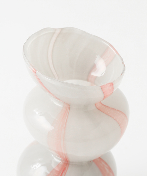journal standard Furniture (ジャーナルスタンダードファニチャー)の「GLASS VASE CALCOLO フラワーベース 花器 花瓶(フラワーベース・レディース・チャコールグレー・FREE)」の2枚目の写真