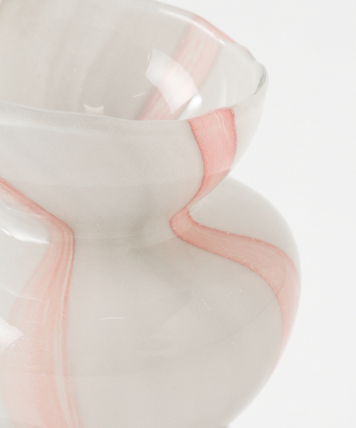 journal standard Furniture (ジャーナルスタンダードファニチャー)の「GLASS VASE CALCOLO フラワーベース 花器 花瓶(フラワーベース・レディース・チャコールグレー・FREE)」の3枚目の写真