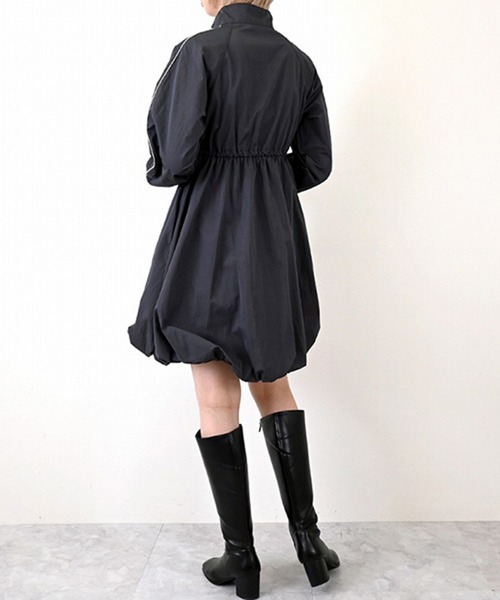 STYLEBLOCK（スタイルブロック）の「TNタフタトラックバルーンミニワンピース（ワンピース・レディース・ベージュ/ホワイト系その他/カーキ/チャコールグレー・M）」の6枚目の写真