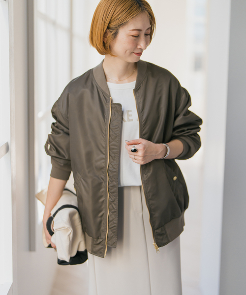 Spick & Span(スピックアンドスパン)の「ナイロンジップブルゾン(MA-1・レディース・ベージュ/カーキ・FREE)」の12枚目の写真