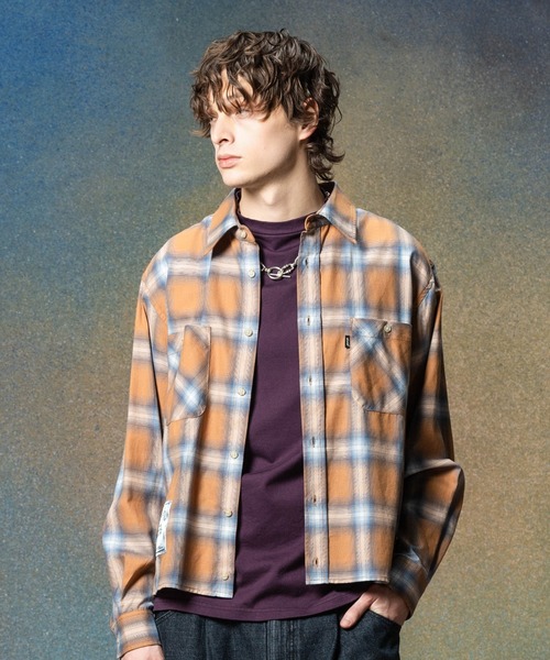 glamb(グラム)の「Short Check Shirt / ショートチェックシャツ(シャツ/ブラウス・メンズ・ブルー/レッド/オレンジ・S/M/L)」の3枚目の写真