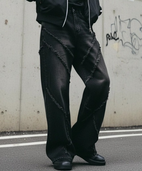 ARULE(アルール)の「A'GEM/9 × .kom 『ARULE/アルール』 フリンジ加工デニム(デニムパンツ・レディース・ブルー/ブラック・L/M)」の12枚目の写真