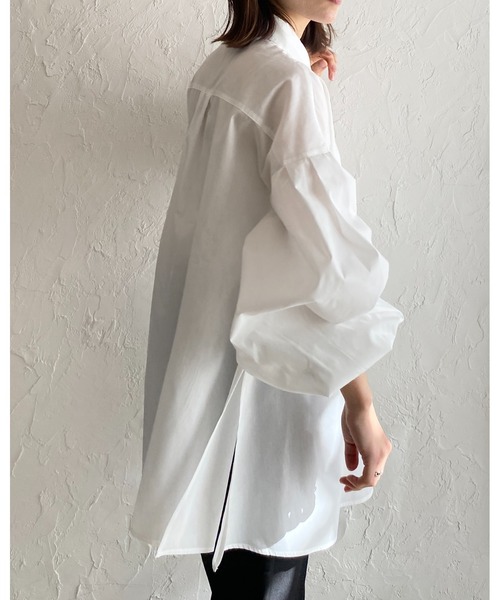 She's Closet(シーズクローゼット)の「襟付き長袖ボリュームスリーブ裾フレアシャツブラウス(シャツ/ブラウス・レディース・グレイッシュベージュ/ブラック/ホワイト・FREE)」の19枚目の写真