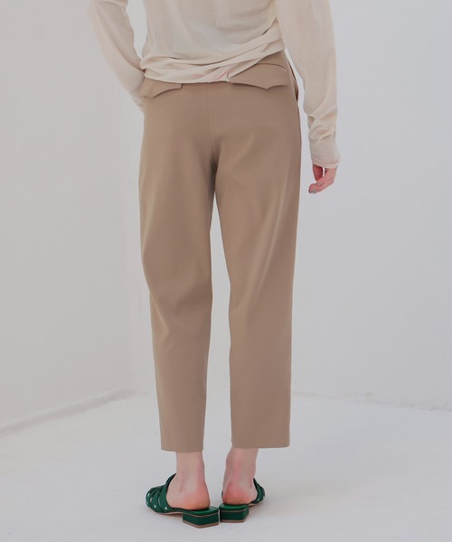 DRESSLAVE（ドレスレイブ）の「cuprime stretch tarperd trousers(キュプラストレッチテーパードトラウザー)（スラックス・レディース・ベージュ/ブラック・36/38）」の4枚目の写真