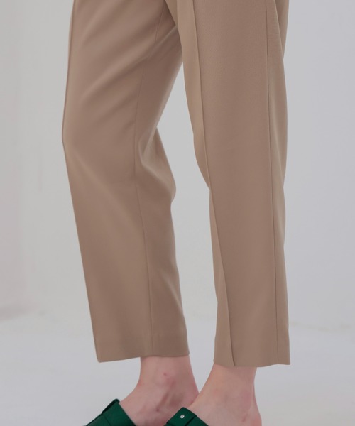 DRESSLAVE（ドレスレイブ）の「cuprime stretch tarperd trousers(キュプラストレッチテーパードトラウザー)（スラックス・レディース・ベージュ/ブラック・36/38）」の6枚目の写真