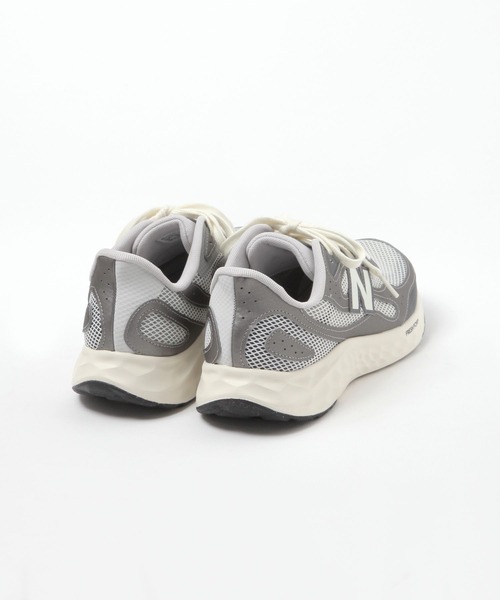 LAKOLE(ラコレ)の「【New Balance/ニューバランス】Fresh Foam ARISHI V4 / 135602(スニーカー・メンズ・チャコール/グレー・LARGE/MEDIUM)」の5枚目の写真