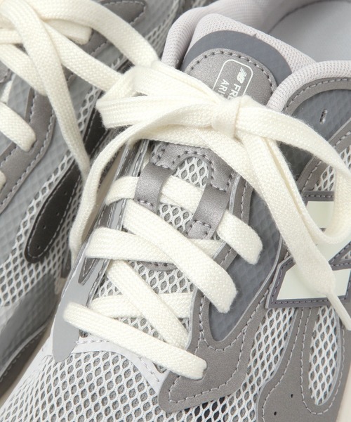 LAKOLE(ラコレ)の「【New Balance/ニューバランス】Fresh Foam ARISHI V4 / 135602(スニーカー・メンズ・チャコール/グレー・LARGE/MEDIUM)」の8枚目の写真
