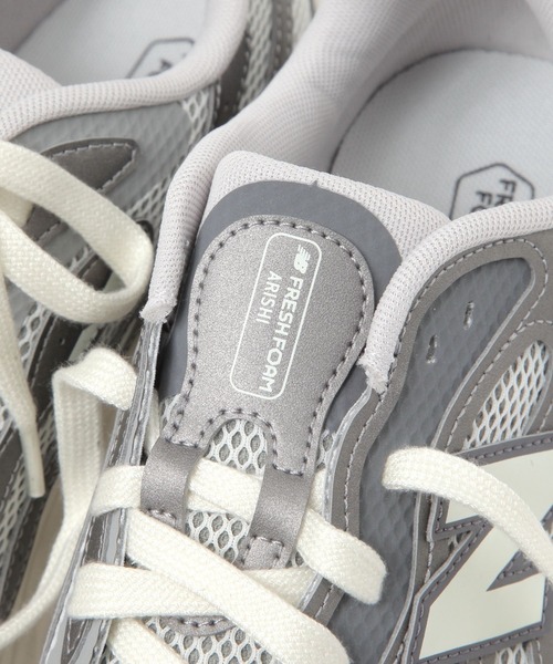 LAKOLE(ラコレ)の「【New Balance/ニューバランス】Fresh Foam ARISHI V4 / 135602(スニーカー・メンズ・チャコール/グレー・LARGE/MEDIUM)」の11枚目の写真