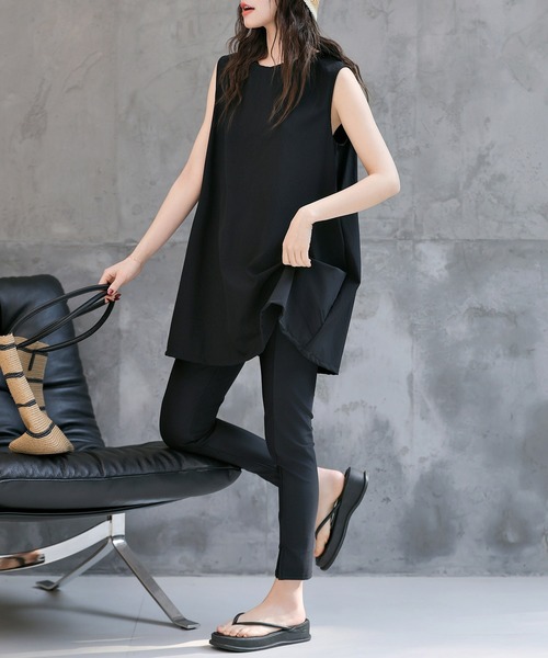 TeddyShop（テディショップ）の「【紫外線遮蔽率 99.9%以上】レディース バックリボンノースリーブラッシュガード+センタースリットロングパンツ 上下2点セット 水陸両用 水着体型カバー（ラッシュガード・レディース・ベージュ系その他/ブラック/ホワイト×ブラック/グリーン系その他・S/M/L/LL）」の13枚目の写真