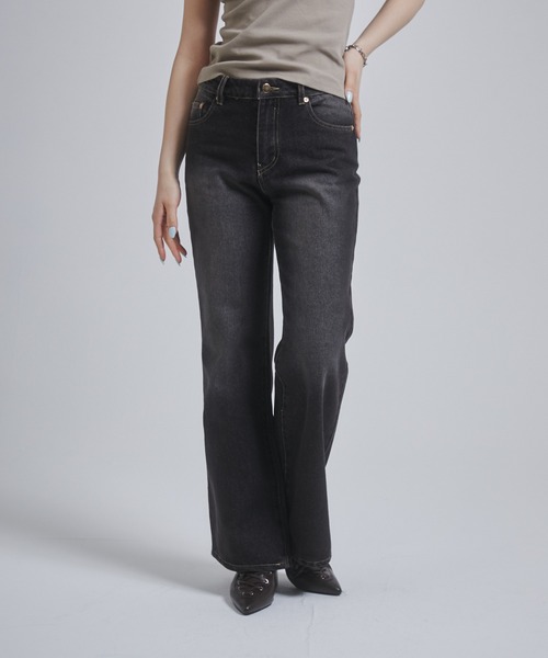 ENVYM（アンビー）の「ルーズフレアデニムパンツ（デニムパンツ・レディース・ブルー/ブラック・SMALL/MEDIUM）」の7枚目の写真