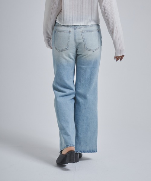 ENVYM（アンビー）の「ルーズフレアデニムパンツ（デニムパンツ・レディース・ブルー/ブラック・SMALL/MEDIUM）」の13枚目の写真