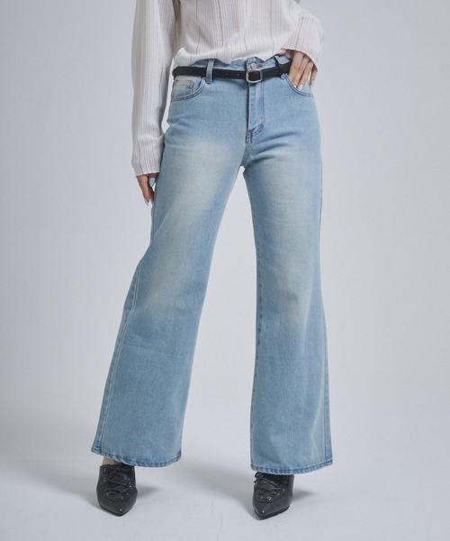ENVYM（アンビー）の「ルーズフレアデニムパンツ（デニムパンツ・レディース・ブルー/ブラック・SMALL/MEDIUM）」の18枚目の写真