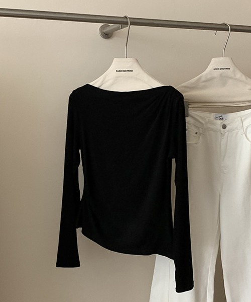 blackdia ocean(ブラックダイヤオーシャン)の「blackdia ocean ドレープデザインボートネックカットソー(Tシャツ/カットソー・レディース・ホワイト/グレー/ブラック・FREE)」の8枚目の写真