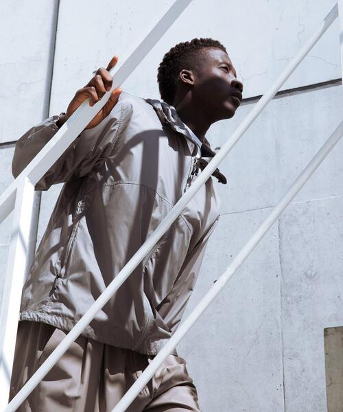 URBAN RESEARCH（アーバンリサーチ）の「new basic　Nylon Rip Stop Wind Parka（ナイロンジャケット・メンズ・ブラック/カーキ/グレー・MEDIUM/LARGE/X-LARGE）」の12枚目の写真