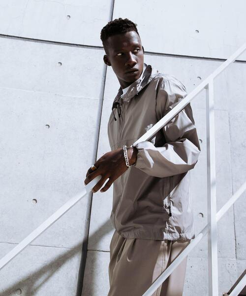 URBAN RESEARCH（アーバンリサーチ）の「new basic　Nylon Rip Stop Wind Parka（ナイロンジャケット・メンズ・ブラック/カーキ/グレー・MEDIUM/LARGE/X-LARGE）」の9枚目の写真